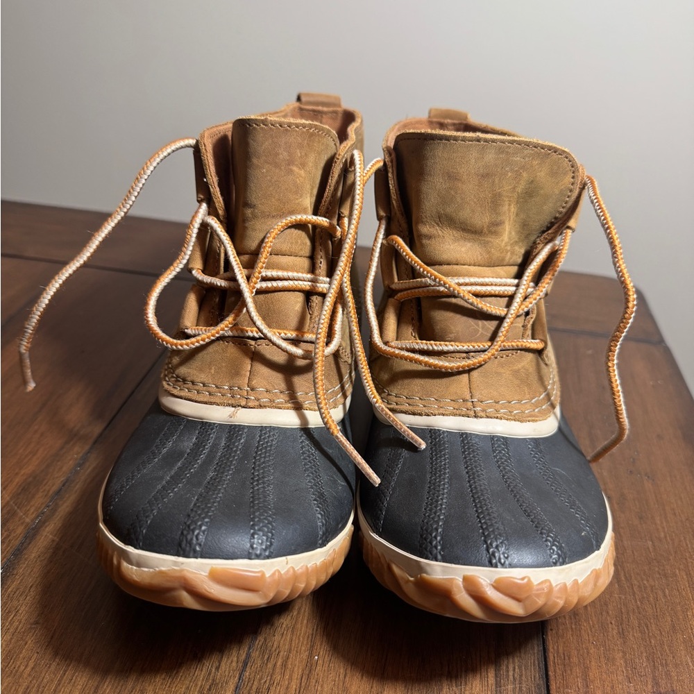 Women’s Sorel In N Out Boots